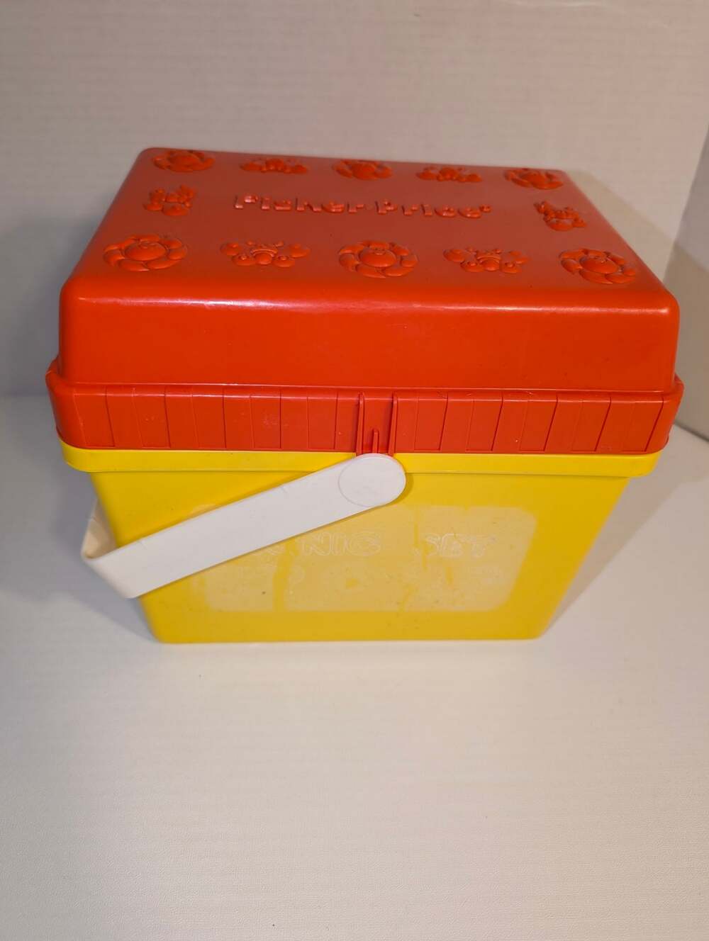 Vintage 2002 Fisher Price Picnic Basket Grill